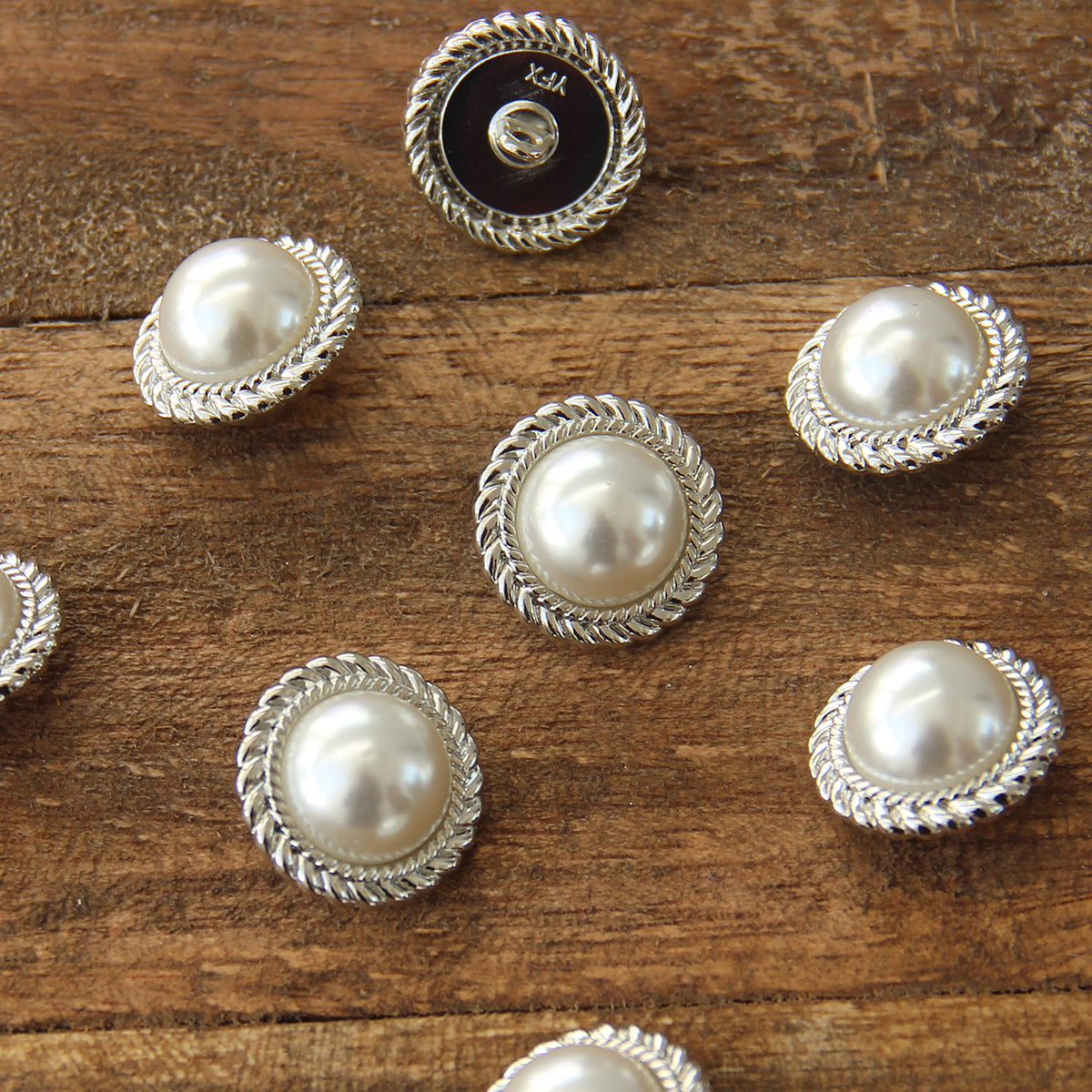 Set of 4 pearl buttons 21 mm - Silver