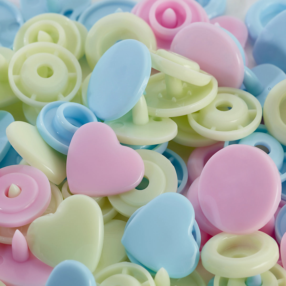 Set of 30 pimples color snaps hearts 12.4 mm - pink, lemon green and sky blue