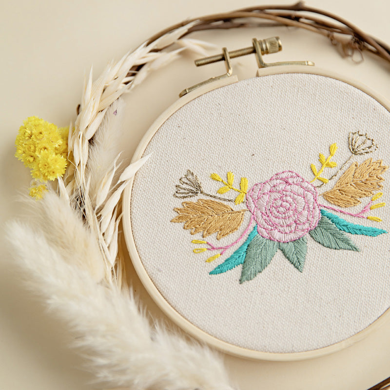 Kesi Art X Caro Tricote - La Rose embroidery kit