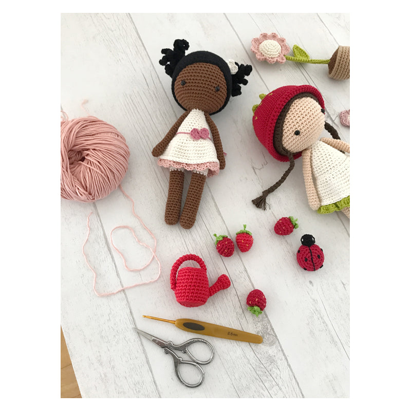 Book Lulu hook dolls