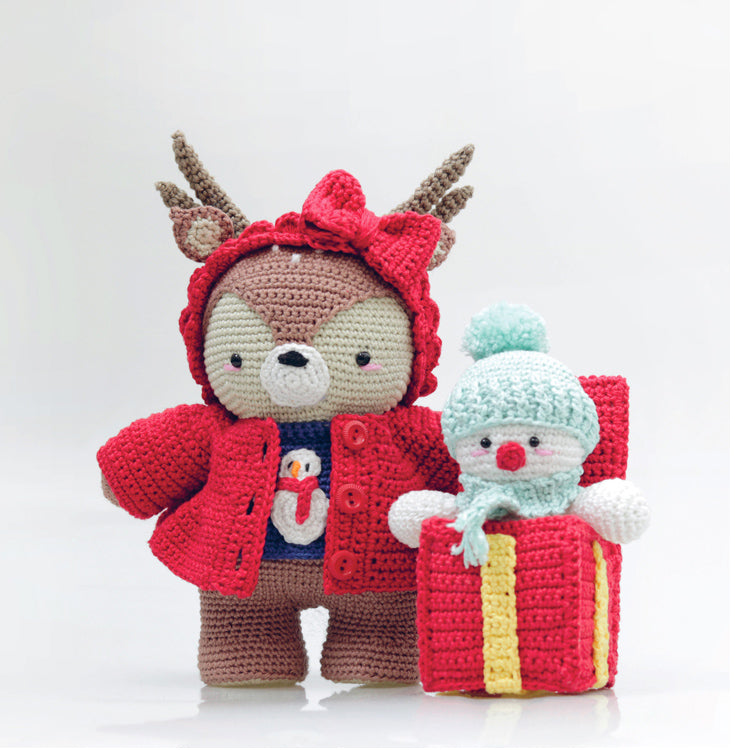 Hook dressing book for Amigurumi