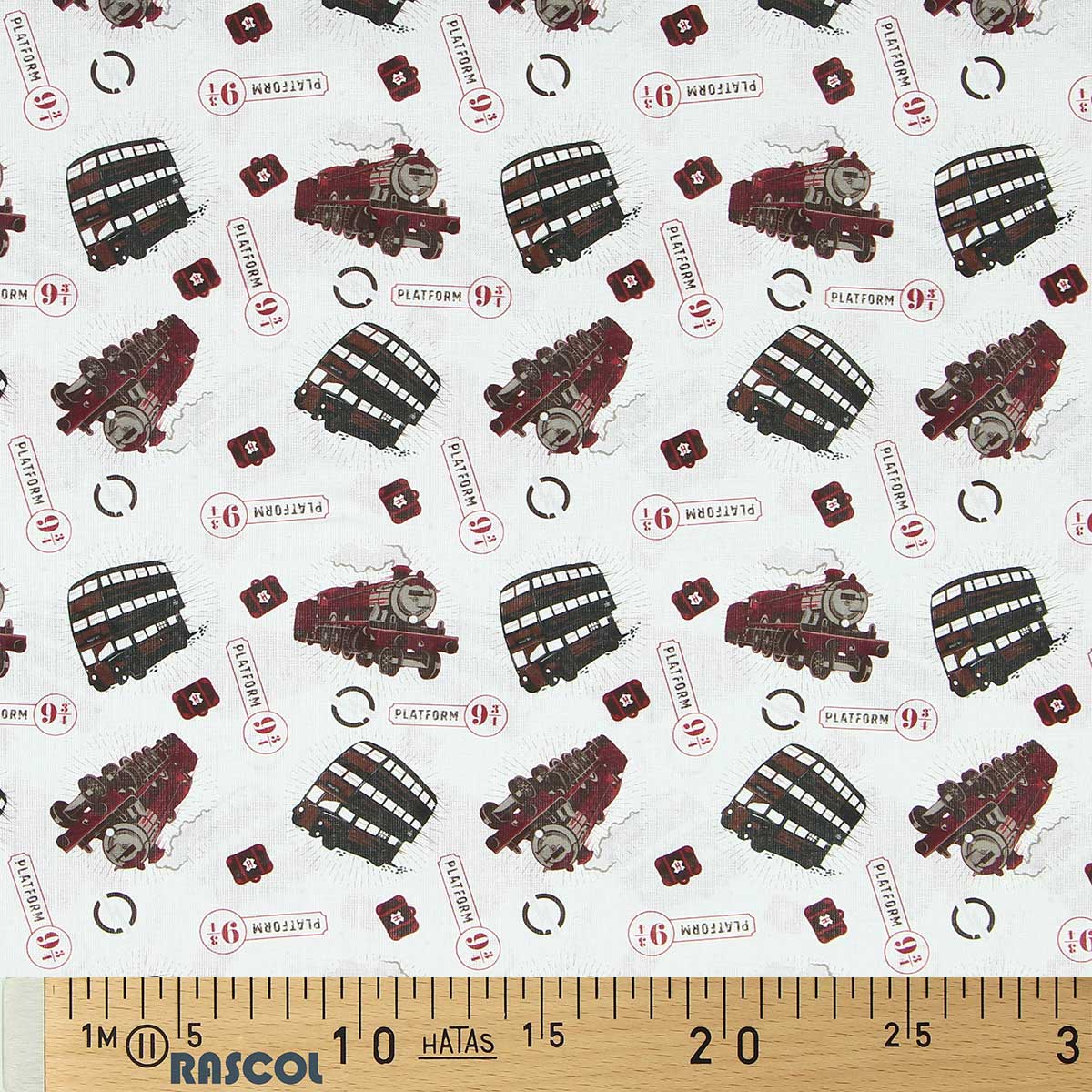 Cotton poplin fabric - Harry Potter - Bus, train and platform 9 3/4 white background