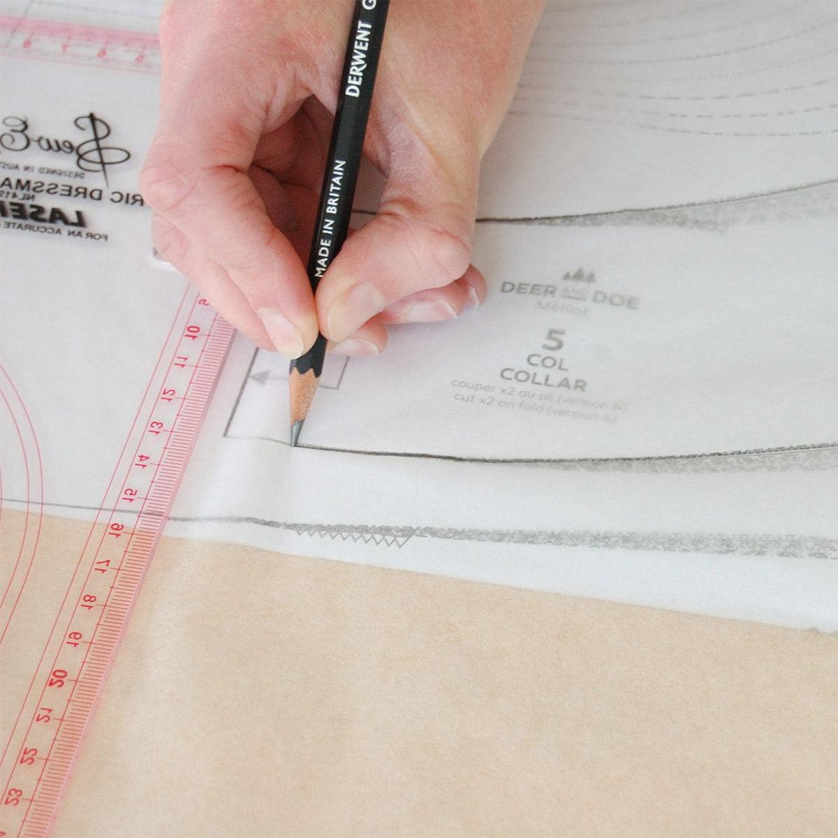 Swedish tracing paper roll for seam patterns - 100 cm x 10 meters