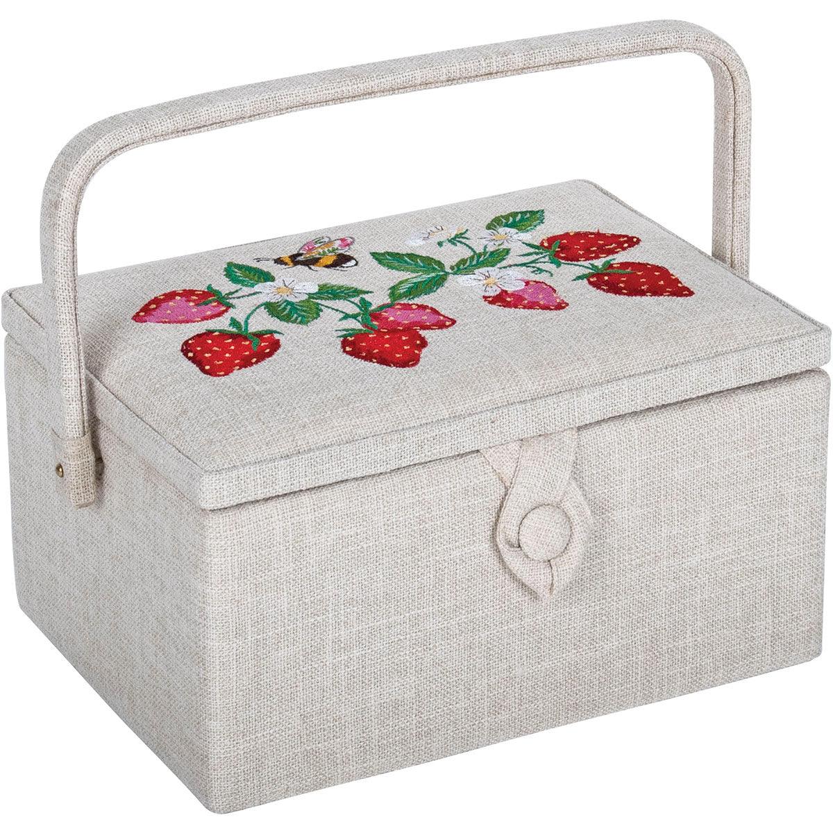 Sewing box with embroidery - strawberries M