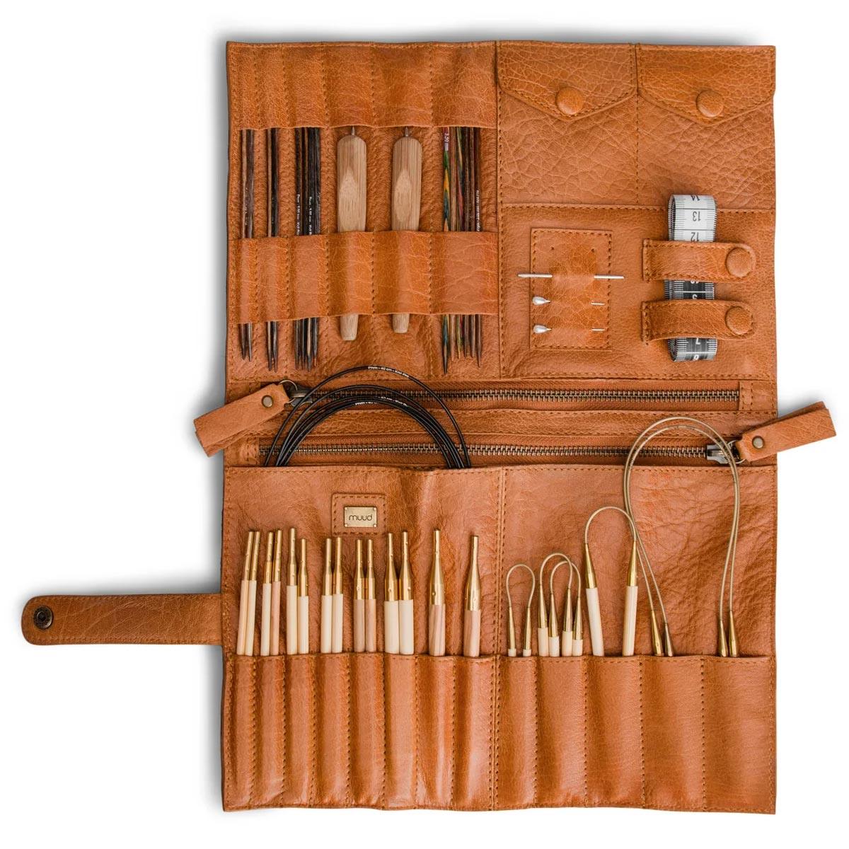 Leather storage case for hook and interchangeable needles Muud Billie - Whiskey