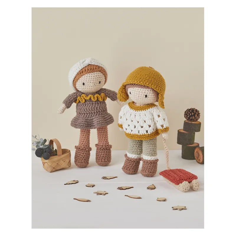 Doll book & amigurumis in the crochet mountain