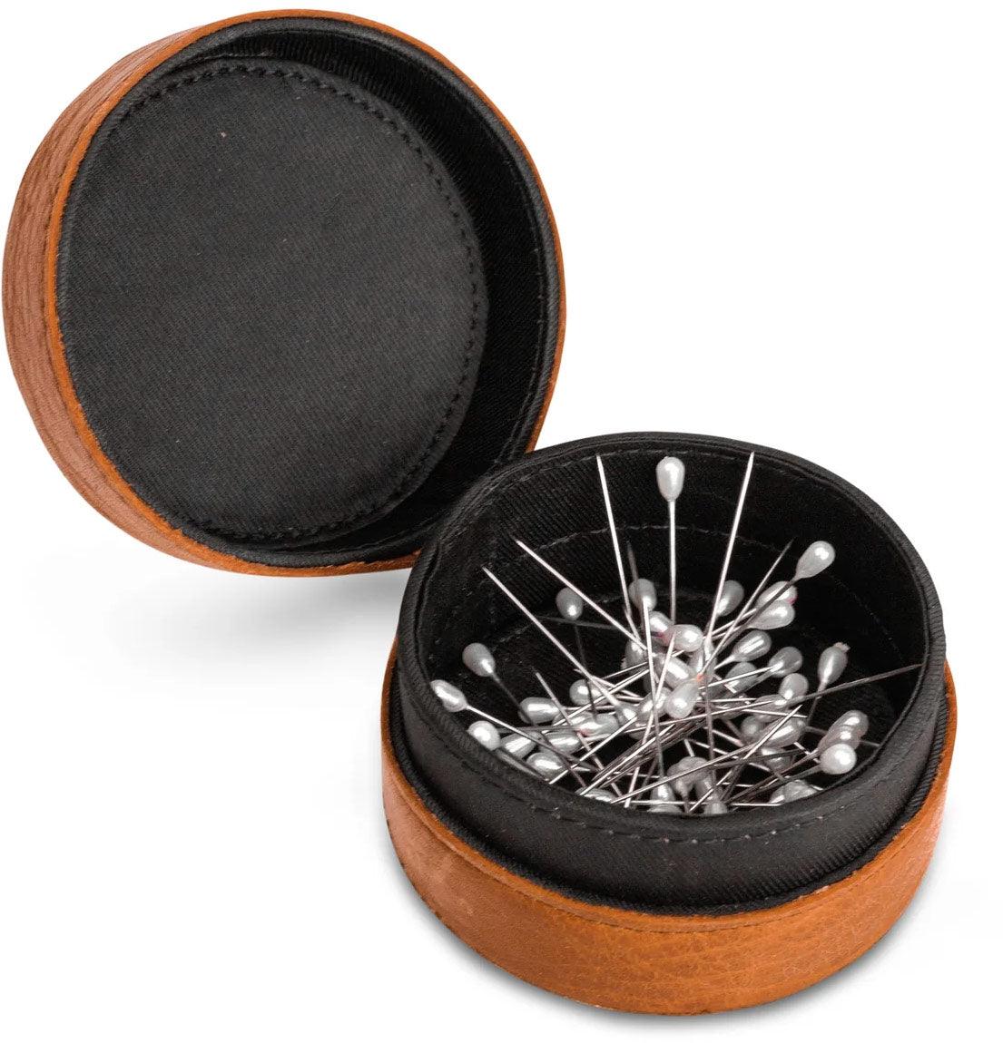 Magnetic box for needles, Muud Emeli pins - Whiskey