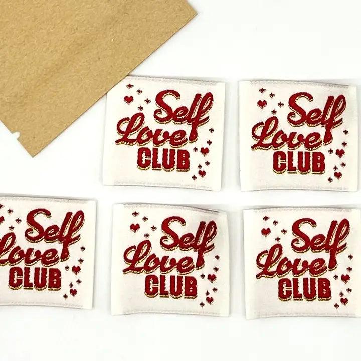 Set von 5 Etiketten, die zum Nähen des Selbstliebeclubs gewebt sind