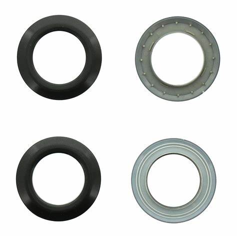 Lot 8 Ø44 mm curtain eyelets - mats - black